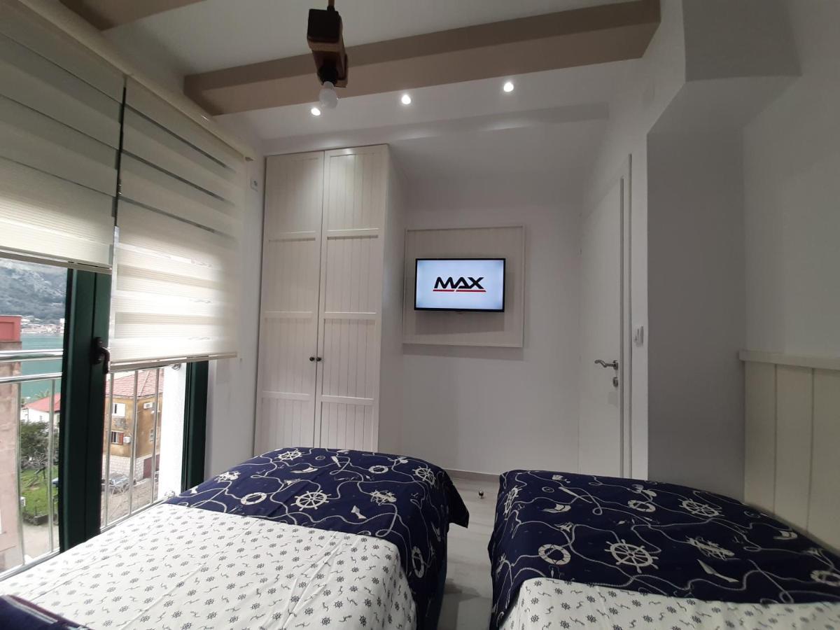 Maritimo Di Cattaro****Lux Apartment With Garage Екстер'єр фото