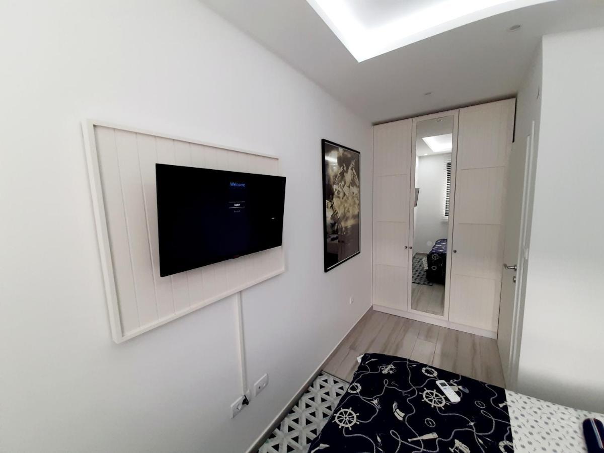Maritimo Di Cattaro****Lux Apartment With Garage Екстер'єр фото